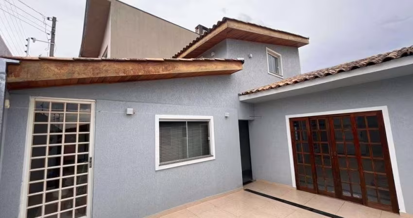 Casa Residencial com 3 quartos  para alugar, 200.00 m2 por R$4000.00  - Ronda - Ponta Grossa/PR
