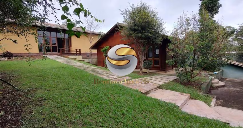 Casa Térrea 3 suites, 2 closet, rústica, com 1.000m² Jardim Colibri