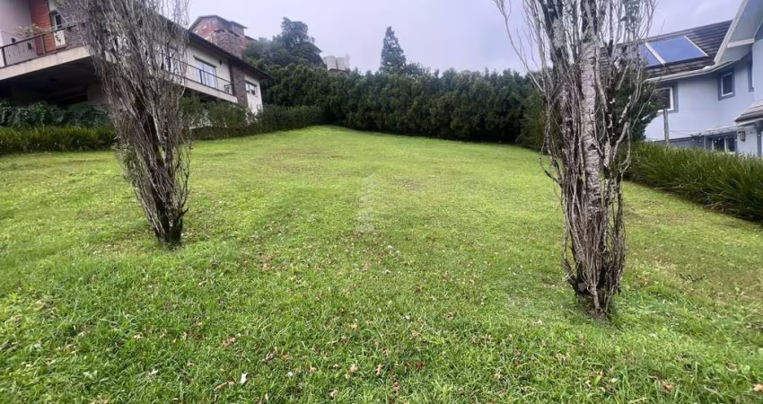 TERRENO EM EXCELENTE CONDOMINIO DE GRAMADO, Bavária, Gramado - RS