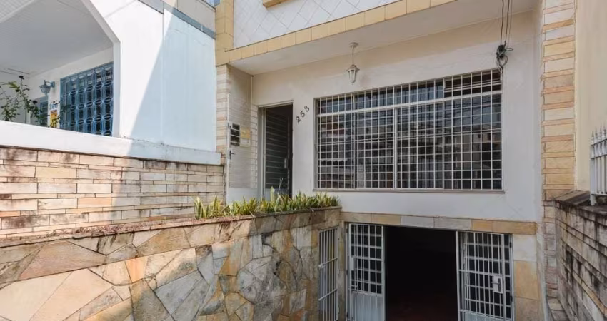 Casa à venda em São Paulo, Mirandópolis, com 3 quartos, 130m²