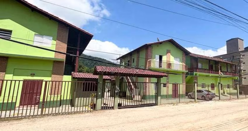 Apartamento com 2 quartos, Praia da Maranduba, Ubatuba - R$ 280 mil, Cod: 2570