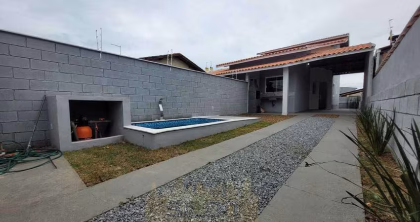 Sobrado para Venda em Itanhaém, Jardim Guacyra, 2 dormitórios, 1 suíte, 2 banheiros, 3 vagas
