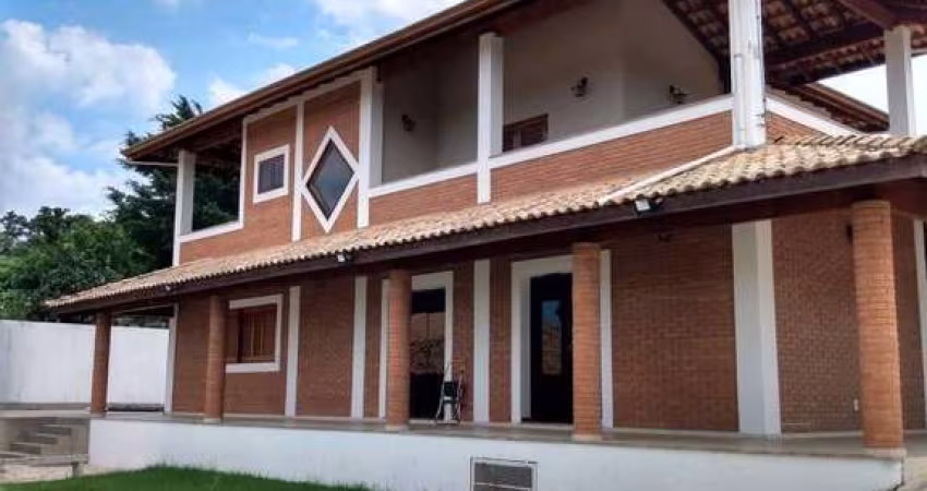 TRAVIÚ - 5 DORMS. (SUÍTE) - AT 1.000m² - AC 650m²