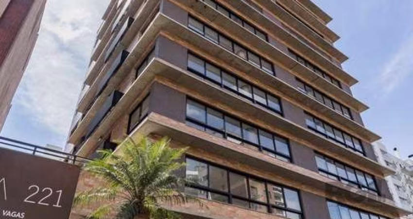 Apartamento para Venda - 130.07m², 3 dormitórios, sendo 3 suites, 3 vagas - Petr