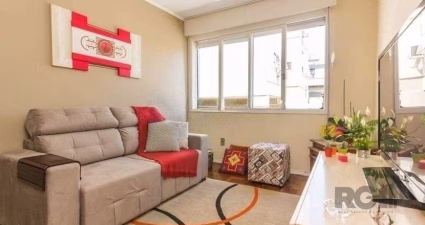 Apartamento 86m² - 3 dormitórios, 2 banheiros, 1 vaga no bairro Petrópolis