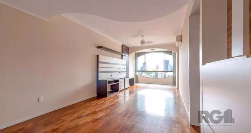 Apartamento para Venda - 111.99m², 3 dormitórios, 1 vaga - Petrópolis