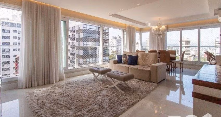 Belíssimo apartamento todo decorado por arquiteto. Apartamento com 170 m2, 3 suí