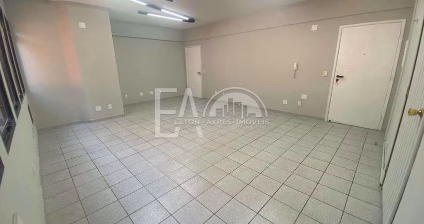 Sala com 0 quarto, Vila Mathias, Santos - R$ 319 mil, Cod: 5570