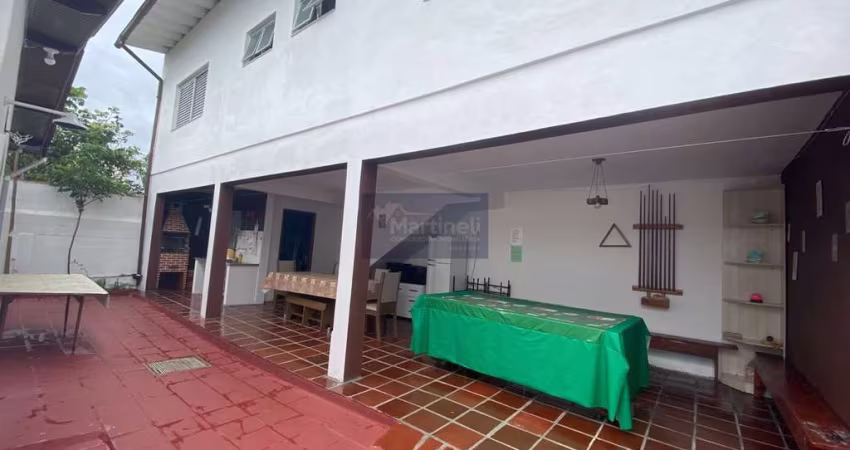 Imperdível Casa à Venda em Itanhaém-SP, 5 Quartos, 3 Suítes, 5 Vagas, 235,35m² - Jd. Grandesp - Confira!