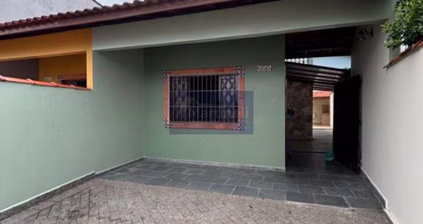 Casa à venda em Itanhaém-SP, Belas Artes: 3 quartos, 2 banheiros, 115,99 m² de área!