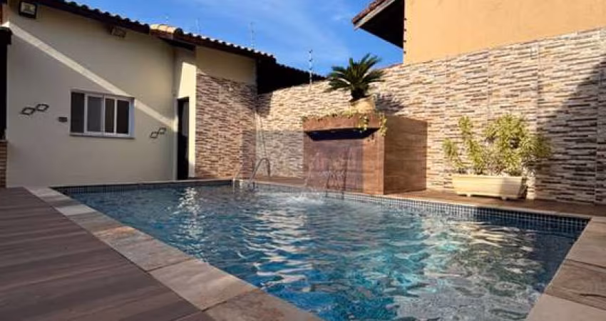 Imperdível: Casa à venda em Itanhaém-SP, bairro Guacira, 3 quartos, 1 suíte, 2 banheiros, 123,56 m². Confira!