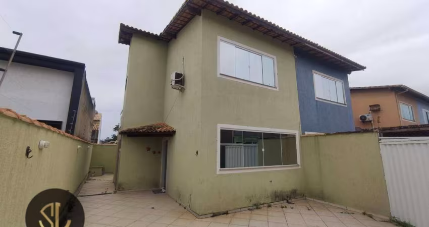 Casa com 3 dormitórios à venda, 114 m² por R$ 450.000 - Village Rio das Ostras - Rio das Ostras/RJ