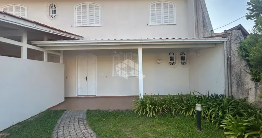 CASA COM 4 QUARTOS 1 SUÍTE E VISTA PANORÂMICA NO CÓRREGO GRANDE