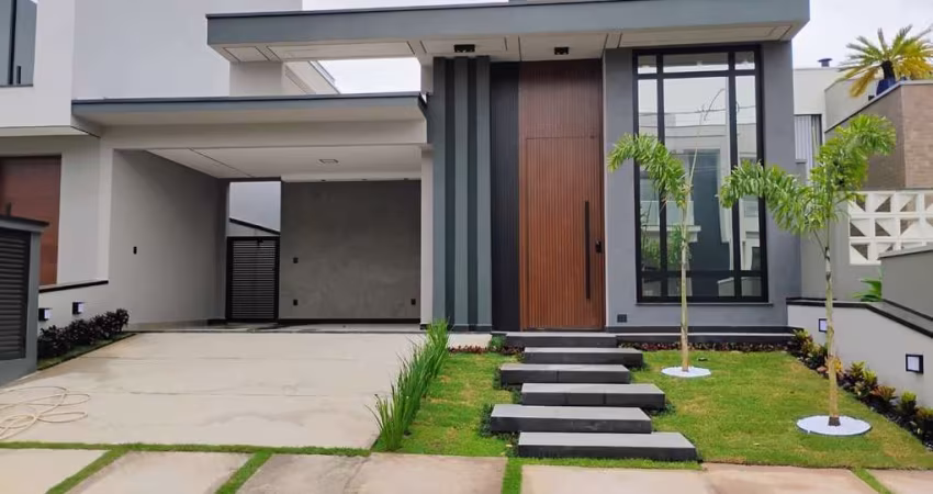 Casa térrea para venda com 3 suítes e piscina no Condomínio Mosaico da Serra.