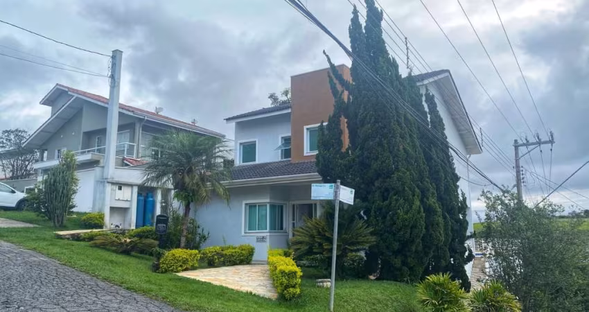 Casa para venda com 3 dormitórios, piscina no Condomínio Aruã - Mogi das Cruzes.