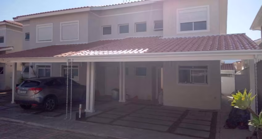 Sobrado para venda 3 dormitórios no Condomínio Villa das Flores Rosas no Mogilar
