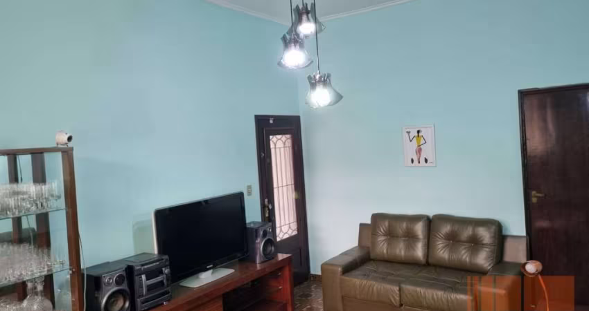 Casa Térrea Alto da Mooca c/ 3 Quartos, 3 vagas, Quintal -  175m² de terreno - R$ 900.000,00