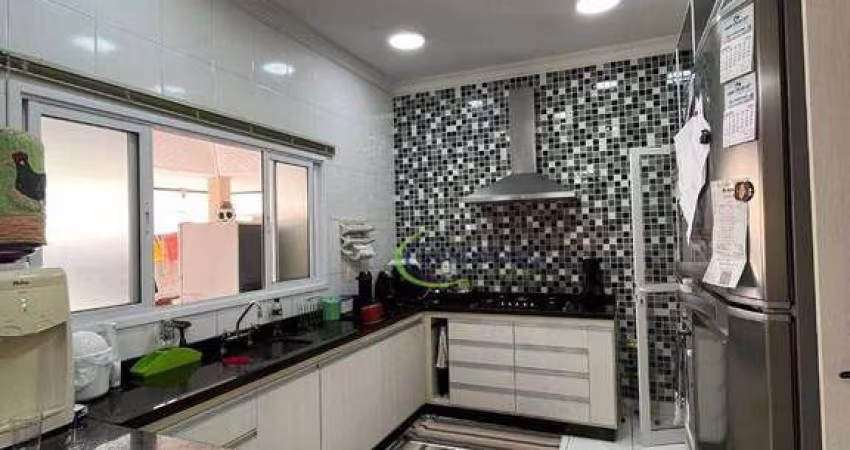 Sobrado com 3 dormitórios à venda, 240 m² por R$ 2.200.000,00 - Villa Branca - Jacareí/SP