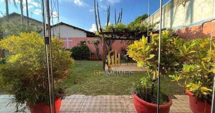 Casa com 3 dormitórios à venda, 200 m² por R$ 450.000 - Cidade Satélite São Luiz - Aparecida de Goiânia/GO