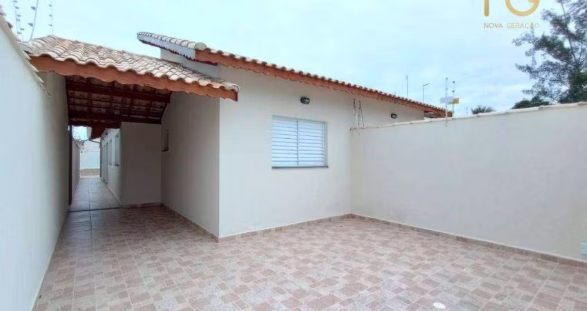 Casa 2 dormitórios, piscina, lado praia, entrada R$84 mil + Financiamento!