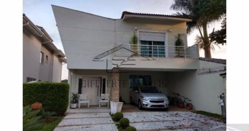CASA EM CONDOMÍNIO COM 4 SUÍTES - 4 VAGAS - MOGI DAS CRUZES