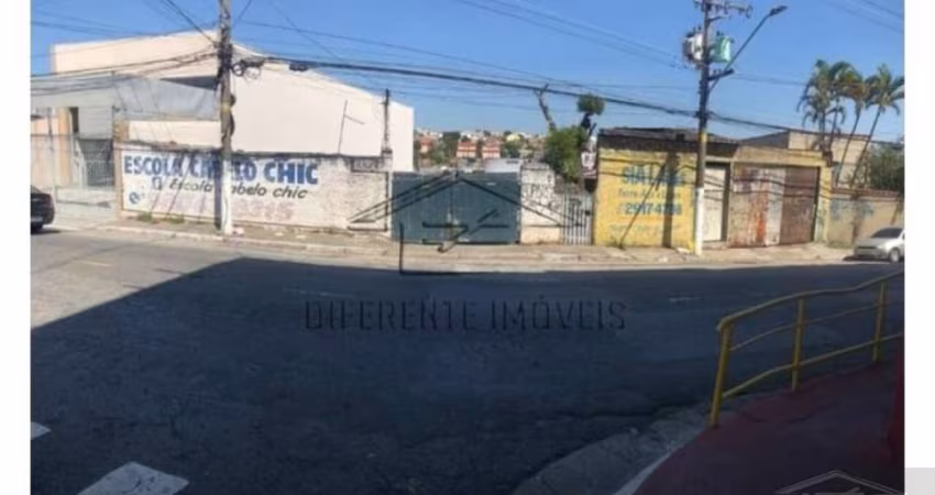 Terreno 1060m² na Vila Mendes !