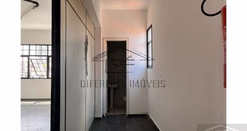 Predio comercial com 295 m² tres pavimentos