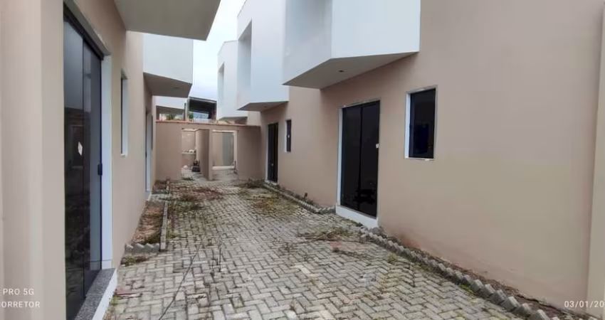 Sobrado Residencial- Lado Praia