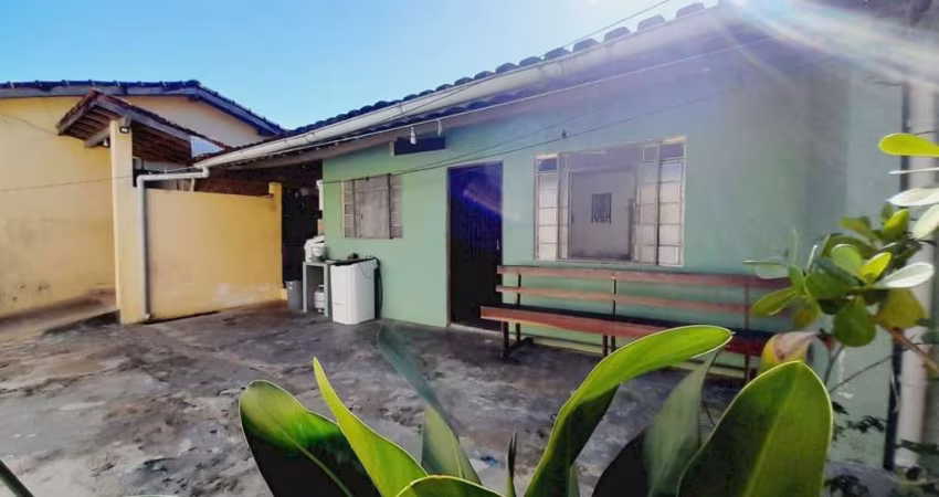 Casa Residencial - Ótima Localização