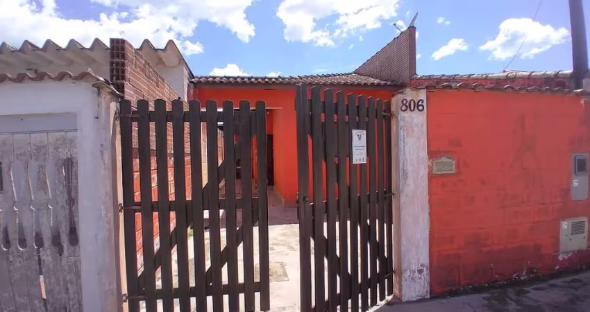 Casa Residencial - Ótima Localização