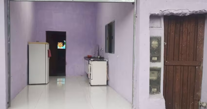 Casa Residencial e Salão Comercial - Ótima Localização