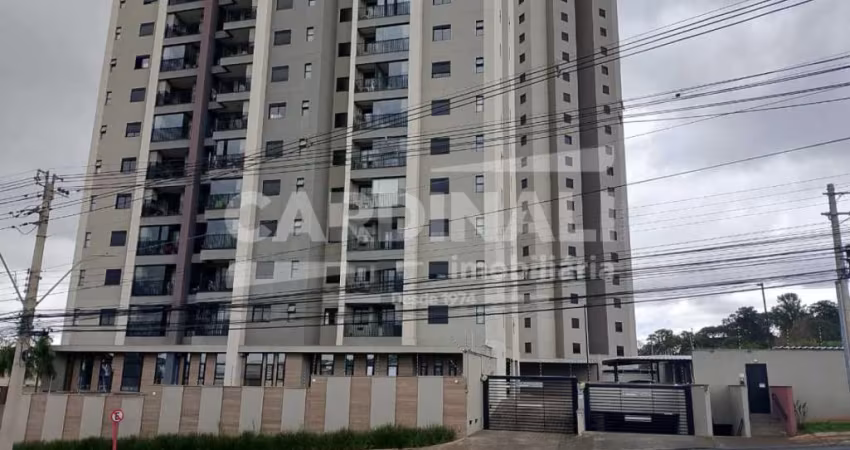 Apartamento com excelente localização, próximo a mercado e shopping.