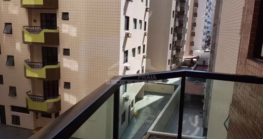 Apartamento TOTALMENTE MOBILIADO, PRÉDIO FRENTE MAR, lazer, só na imobiliária em Praia Grande.