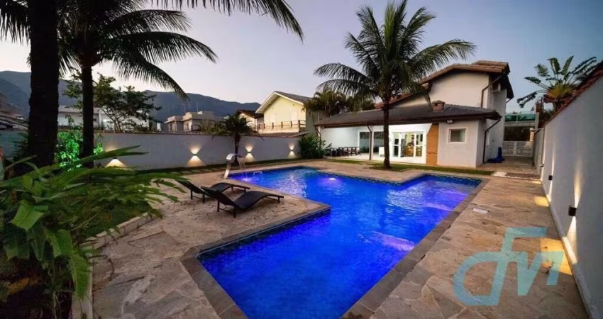 Morada da Praia - Casa de Praia Sobrado mobiliada para locação no Condomínio Morada da Praia em Bertioga, com 6 dormitórios e piscina