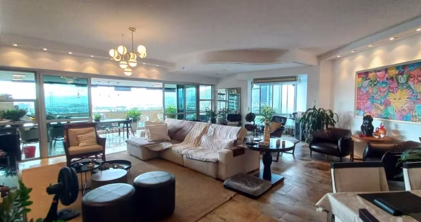 Apartamento Reformado no Cond. Atlântico Sul - 300 m² - Vista Livre