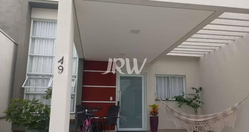 CASA TÉRREA PARA VENDA NO CONDOMÍNIO JARDIM DOS IMPÉRIOS - VILA ITU NA CIDADE DE INDAIATUBA - SP  Área do Terreno: 150m² Área Construída: 105m²  3 dor