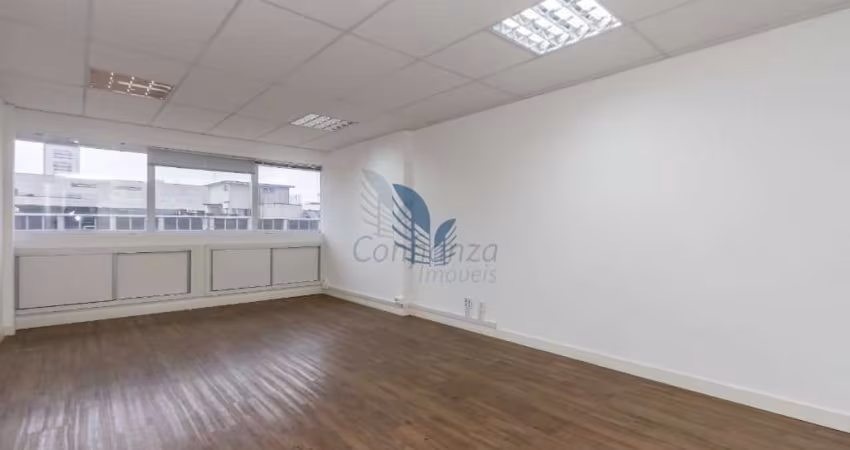 Sala comercial com 1 sala à venda na Rua Heitor Stockler de Franca, 396, Centro Cívico, Curitiba