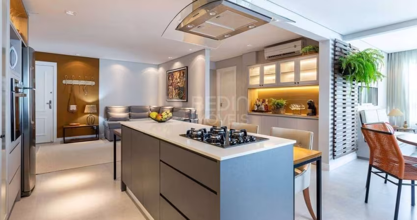 Apartamento 02 dormitórios a venda Centro Balneário Camboriú Quadra Mar