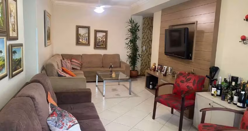 APARTAMENTO MOBILIADO - ÓTIMA LOCALIZAÇÃO - À 400M DA PRAIA - 2 DORMITÓRIOS - 1 VAGA