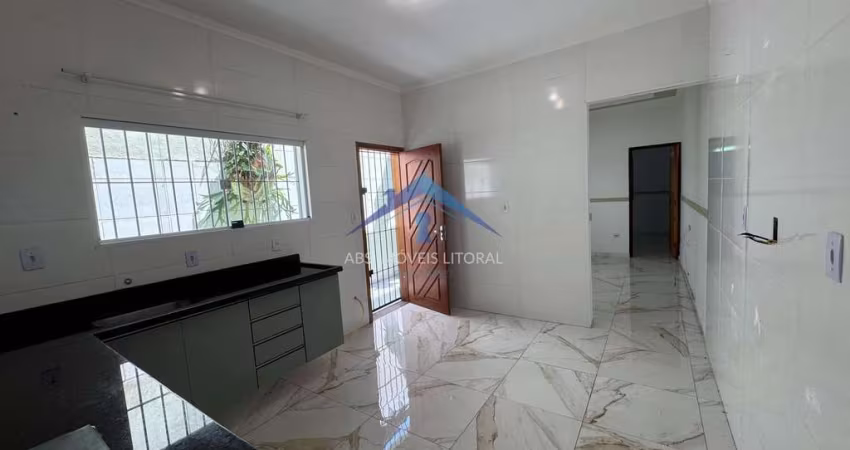 Casa com 2 quartos, Maracanã, Praia Grande - R$ 420 mil, Cod: 5194