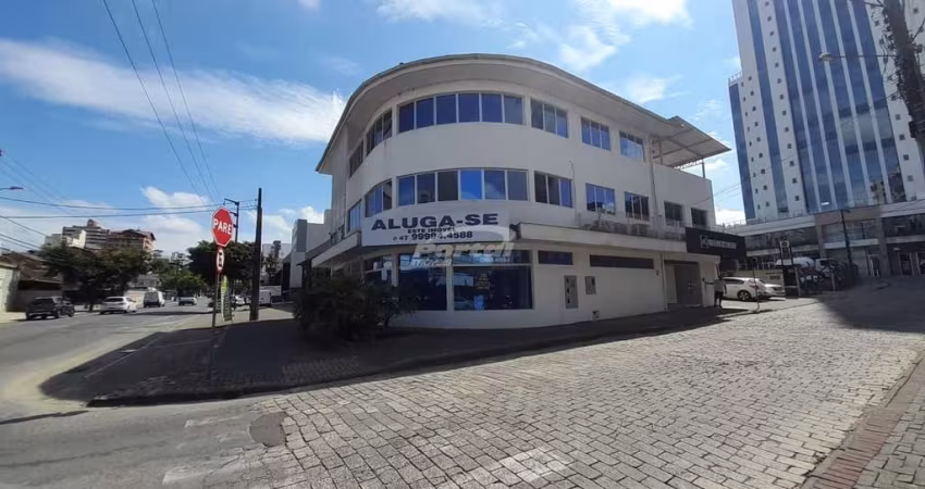Prédio com 21 salas para alugar na Vila Nova, Blumenau 