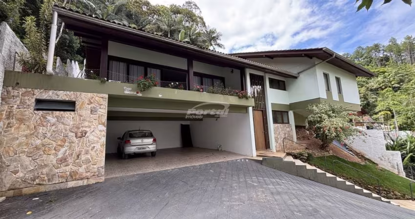 Casa com 3 quartos à venda no Bom Retiro, Blumenau 