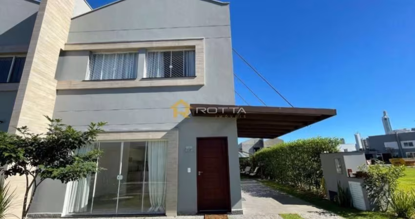 Locação Residencial Alto Padrão em Casa - Bal. Camboriú