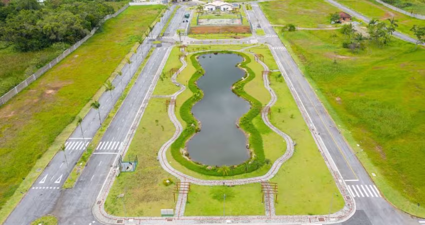 PARQUE DO LAGO - TERRENOS À VENDA EM CAMBORIÚ