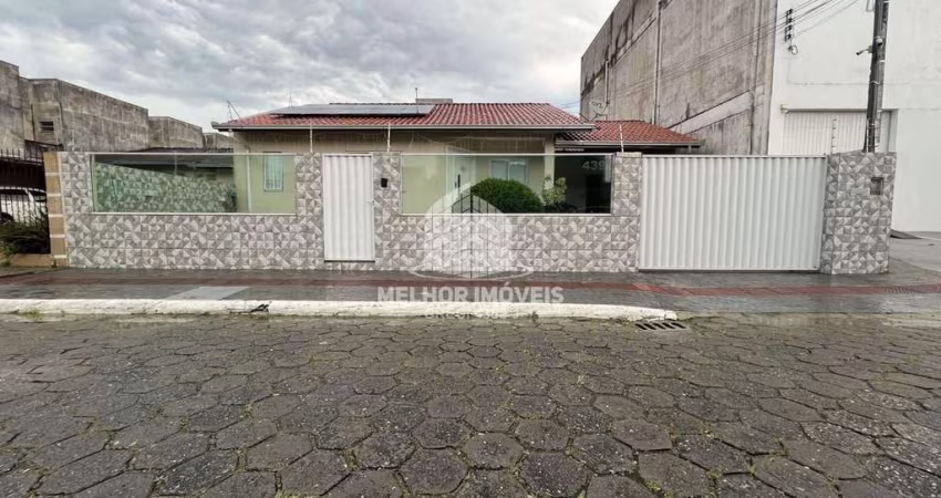 Casa à venda no bairro São Judas em Itajaí/SC