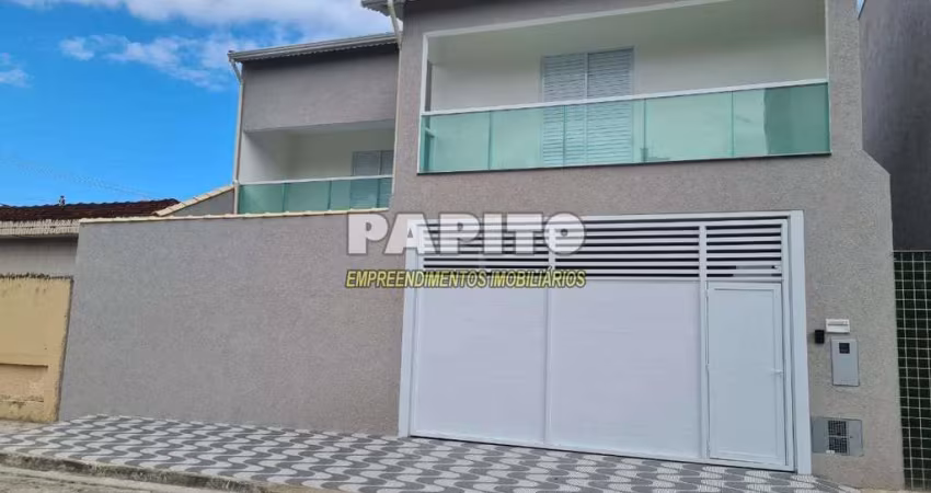 Sobrado com 3 dorms, Ocian, Praia Grande - R$ 900 mil, Cod: 60011824