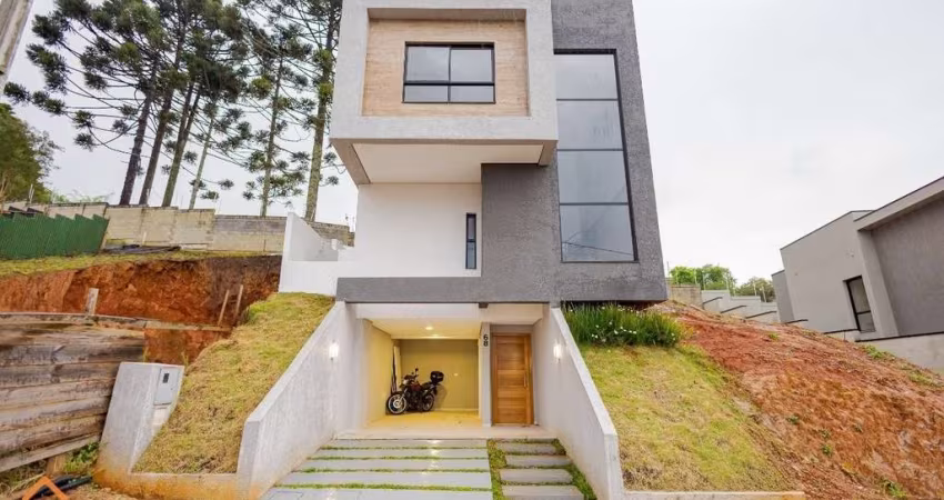 Casa em Condomínio com 3 quartos  à venda, 151.00 m2 por R$825000.00  - Santa Candida - Curitiba/PR