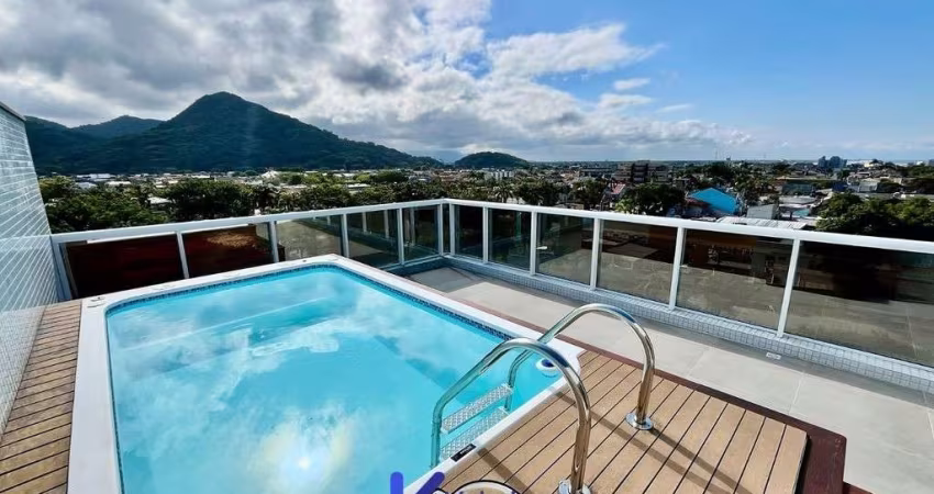 Cobertura Duplex com piscina à venda em Caiobá