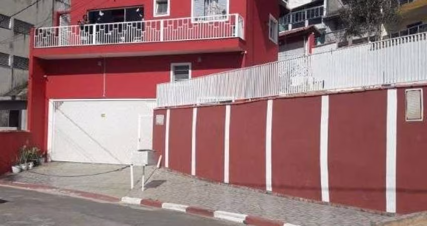 Sobrado Para Vender com 4 quartos 1 suítes no bairro Serpa em Caieiras