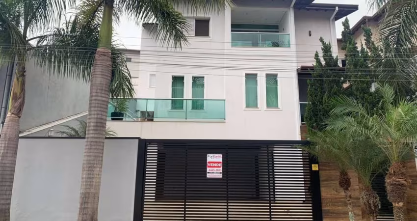 Casa de Condomínio Para Vender com 3 quartos 1 suítes no bairro Nova Caieiras em Caieiras